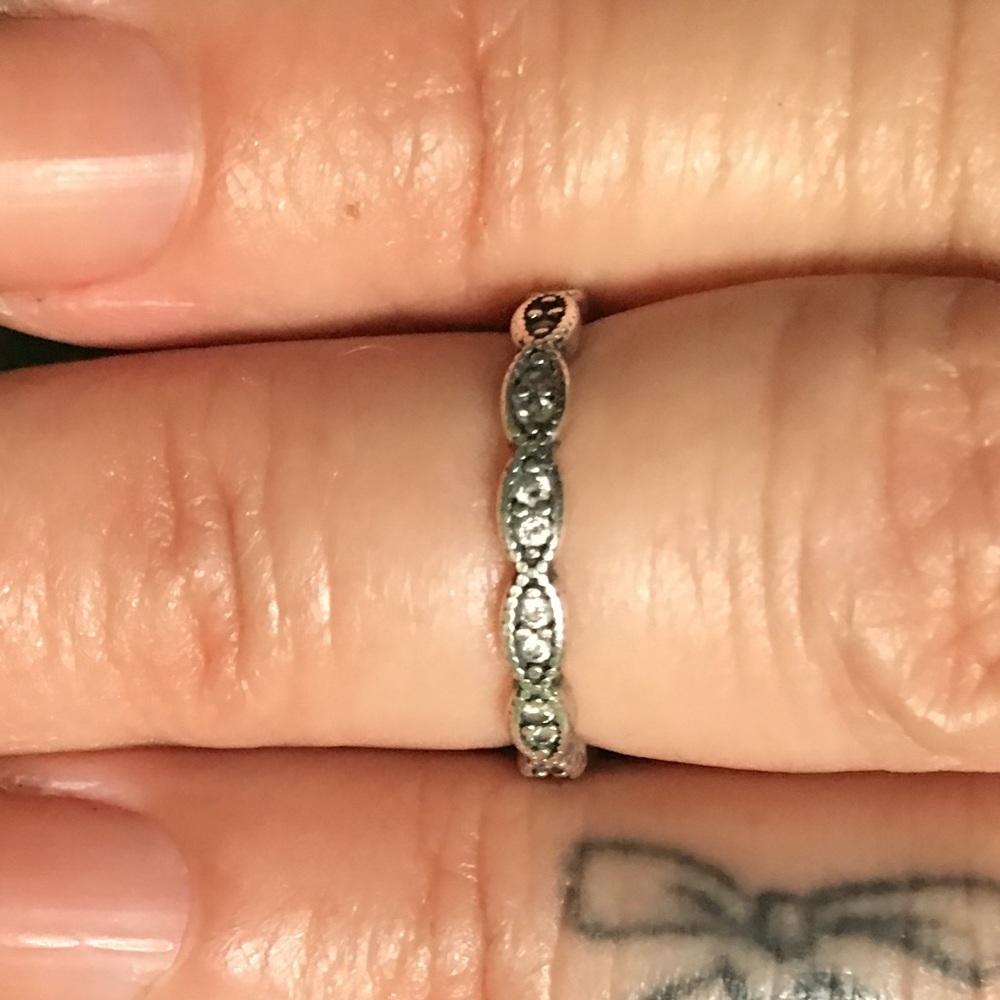 Pandora Sparkling leaves stackable ring